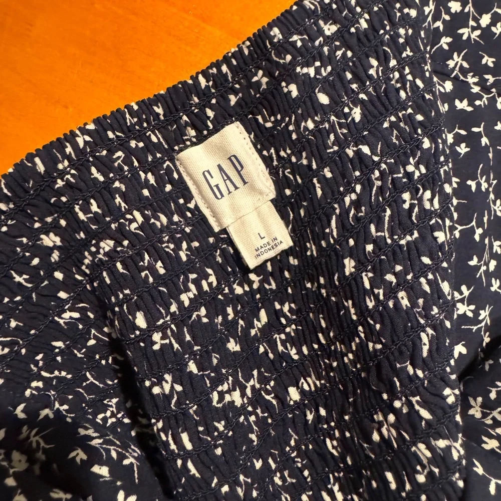 GAP Navy Floral Smocked Midi Dress – Cottagecore, Coastal Summer - Picture 5 of 7